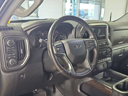 Used 2020 Chevrolet Silverado 1500 LT Trail Boss AWD/4WD image 19