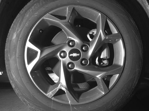 Used 2025 Chevrolet Trax LT w/ LT Convenience Package image 13