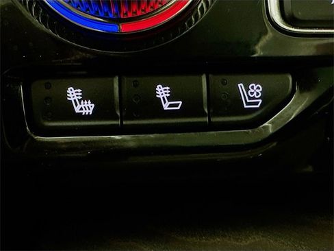 Used 2023 GMC Yukon XL Denali image 20