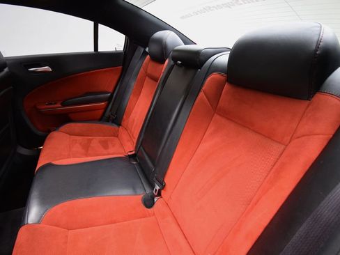 Used 2016 Dodge Charger R/T Scat Pack w/ Technology Group image 23