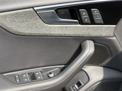 Used 2023 Audi A4 2.0T Premium Plus image 23