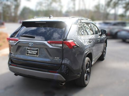 Used 2019 Toyota RAV4 XSE image 12