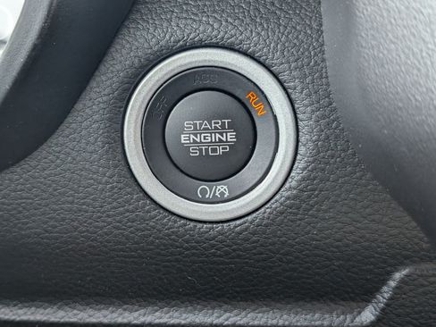 Used 2023 RAM 1500 Laramie AWD/4WD image 21