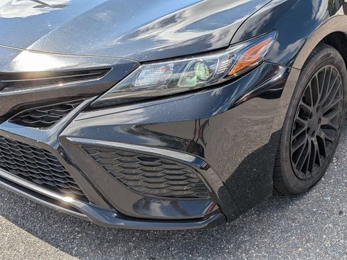 Used 2023 Toyota Camry SE FWD image 9