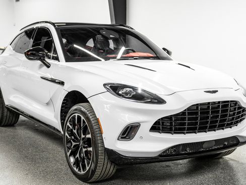 Used 2021 Aston Martin DBX -AML Color, Indulgence Pack, D image 3