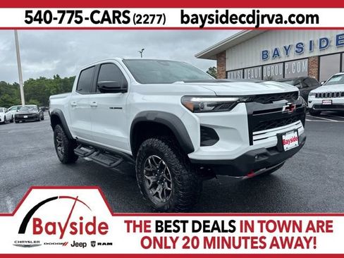 Used 2024 Chevrolet Colorado ZR2 w/ Technology Package AWD/4WD image 1
