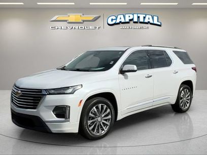 Used 2022 Chevrolet Traverse Premier w/ LPO, Floor Liner Package