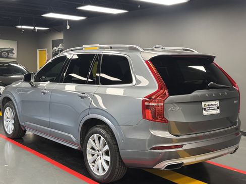 Used 2017 Volvo XC90 T6 Momentum w/ Vision Package AWD/4WD image 4
