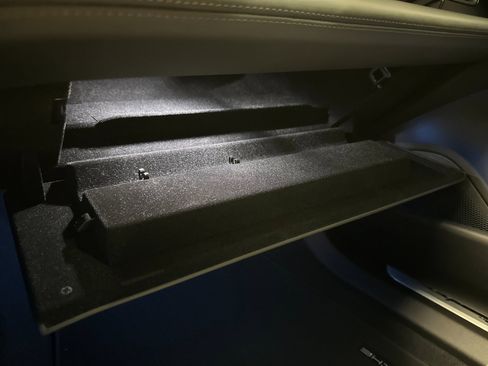 New 2024 Porsche Taycan Turbo image 25