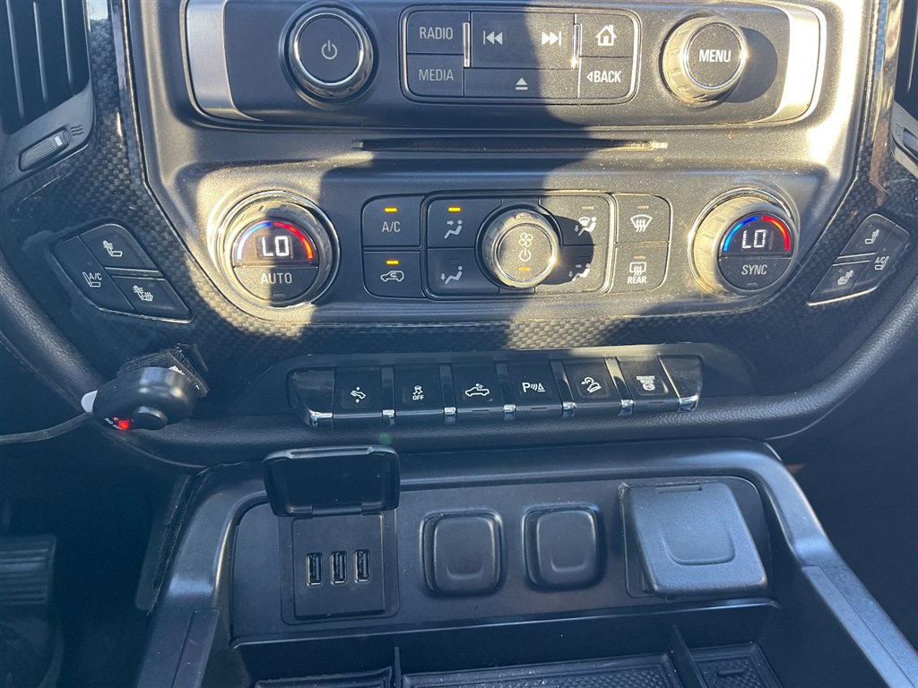 Used 2015 GMC Sierra 2500 SLT w/ Duramax Plus Package AWD/4WD image 17