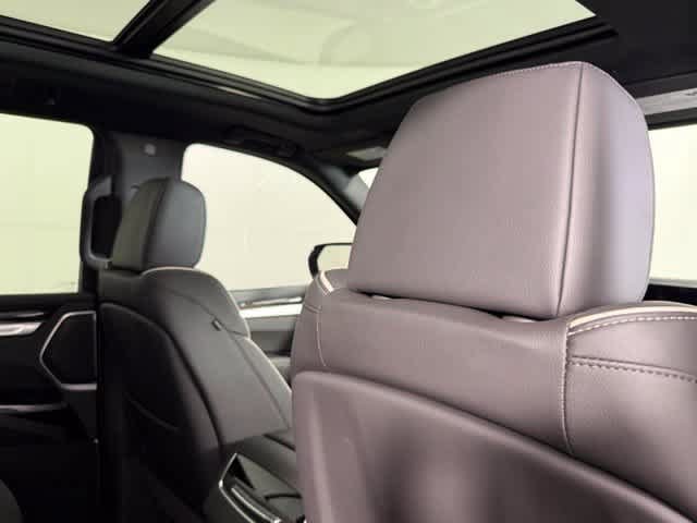 New 2026 Cadillac Escalade Luxury w/ Touring Package AWD/4WD image 30