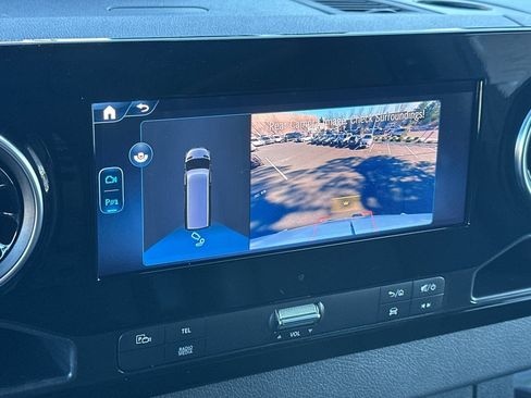 Used 2025 Mercedes-Benz Sprinter 2500 image 18