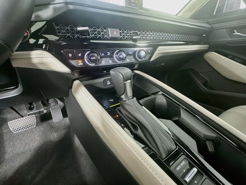 Used 2025 Honda Accord Touring image 24