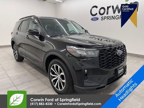 Certified 2025 Ford Explorer ST-Line image 7