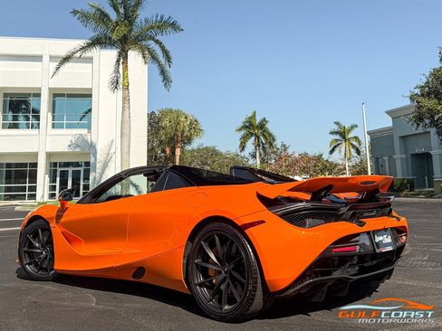 Used 2022 McLaren 720S Spider image 47