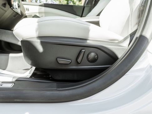 Used 2023 Ford Mustang Mach-E Premium image 30