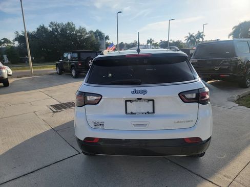 Used 2023 Jeep Compass Limited w/ Elite Group AWD/4WD image 4