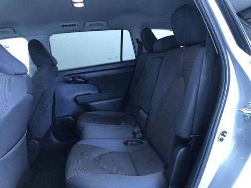 Certified 2024 Toyota Highlander LE image 22