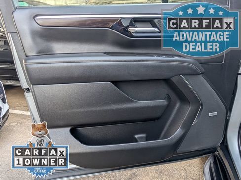 Certified 2025 Chevrolet Tahoe Premier AWD/4WD image 17