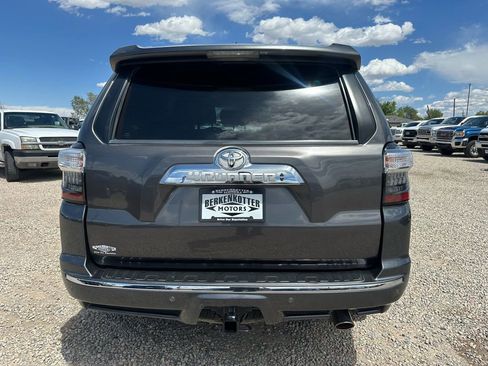 Used 2016 Toyota 4Runner Limited AWD/4WD image 9