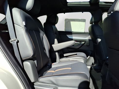 New 2025 MAZDA CX-90 Plug-In Hybrid w/ Premium Plus image 8