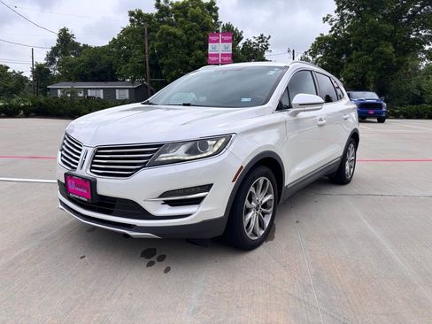 Used 2015 Lincoln MKC FWD w/ Equipment Group 101A Select image 2