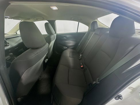 Used 2025 Toyota Corolla LE image 27