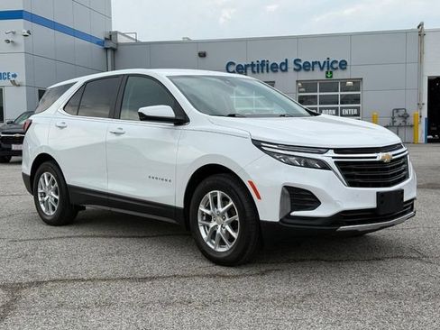 Used 2024 Chevrolet Equinox LT w/ LPO, Floor Liner Package FWD image 8