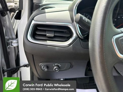 Used 2019 Chevrolet Equinox LS w/ LS Convenience Package FWD image 14