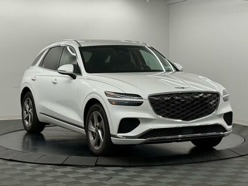 Used 2026 Genesis GV70 2.5T Select image 5