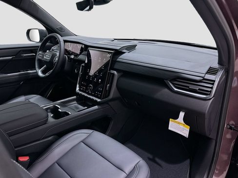 Used 2026 GMC Acadia Elevation w/ Black Edition FWD image 31