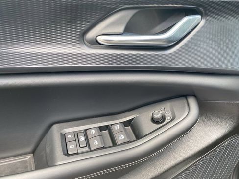 New 2025 Jeep Grand Cherokee L Altitude AWD/4WD image 27