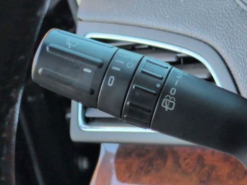 Used 2014 Lincoln MKT AWD w/ Equipment Group 201A image 25