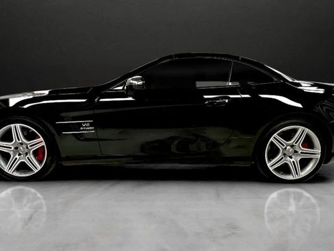 Used 2013 Mercedes-Benz SL 63 AMG image 3