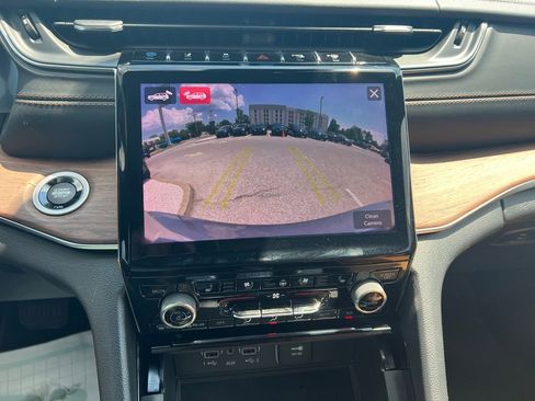 Used 2022 Jeep Grand Cherokee Summit w/ Advanced Protech Group IV image 27