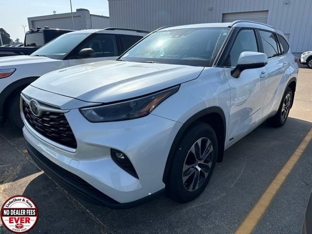 Used 2023 Toyota Highlander XLE AWD/4WD 360° Tour
