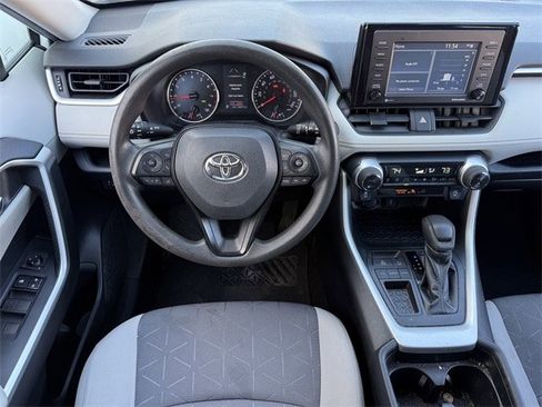 Used 2020 Toyota RAV4 XLE image 10