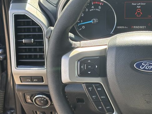 Used 2019 Ford F350 Lariat w/ Lariat Ultimate Package AWD/4WD image 16