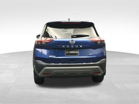 Used 2023 Nissan Rogue SV w/ SV Premium B Package FWD image 4