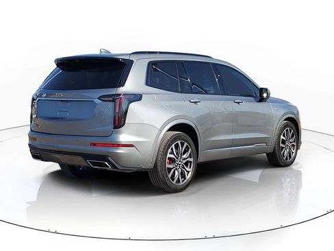 Certified 2023 Cadillac XT6 Sport w/ Technology Package image 3