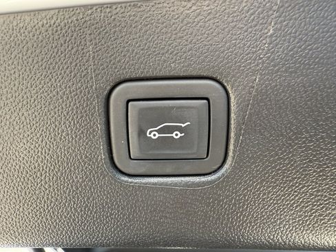 Used 2024 Chevrolet Blazer LT image 45