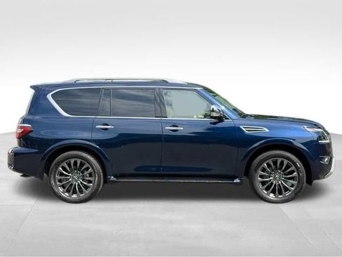 Used 2024 Nissan Armada Platinum AWD/4WD image 9