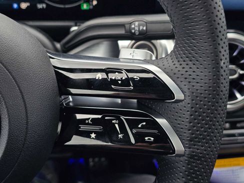 New 2026 Mercedes-Benz GLB 250 4MATIC image 32