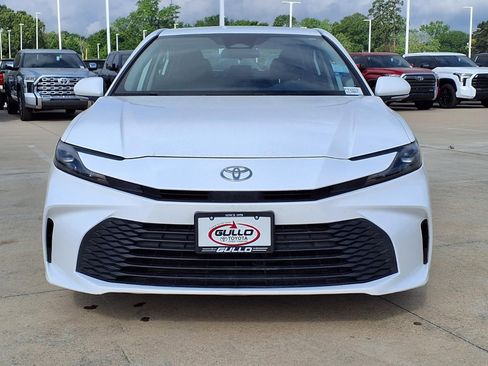 Certified 2025 Toyota Camry LE image 4