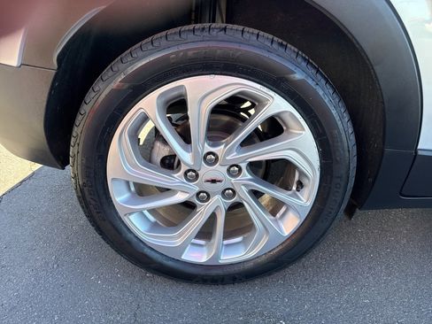 Used 2023 Chevrolet Bolt EUV LT w/ Driver Confidence Package image 10