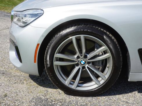 Used 2018 BMW 750i xDrive image 6