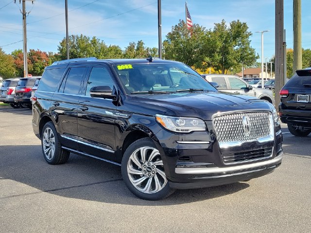 Certified 2022 Lincoln Navigator 4WD image 35
