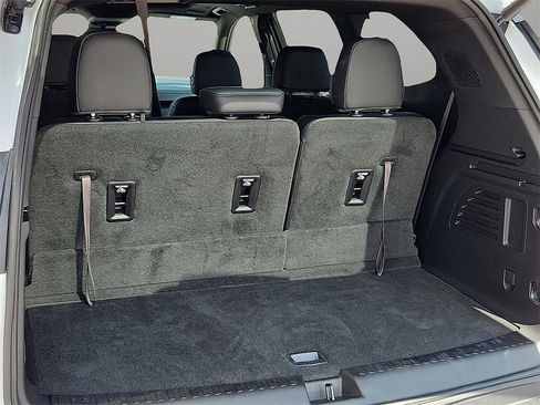 New 2025 GMC Acadia AT4 w/ LPO, Floor Liner Package image 9