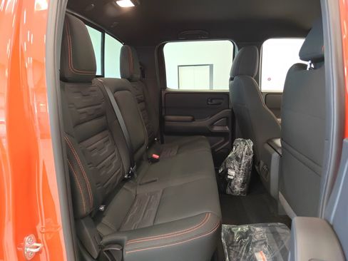 New 2026 Nissan Frontier PRO-4X w/ Pro-4x Convenience Package image 15