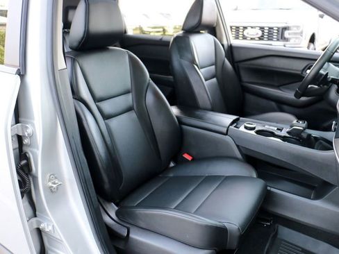 Used 2024 Nissan Rogue SV w/ SV Premium Package AWD/4WD image 30